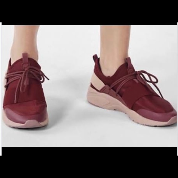 Fabletics Shoes - Fabletics Zuma studio sneaker 9.5
